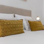 Comfortable Flat Near Marques De Pombal Appartamento