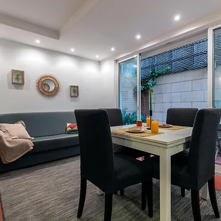 Comfortable Flat Near Marques De Pombal Lägenhet Lisboa