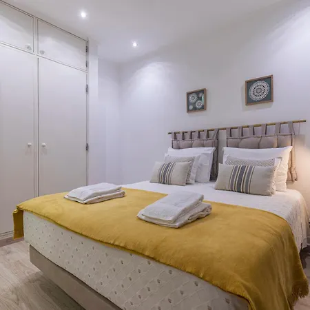 Comfortable Flat Near Marques De Pombal Apartment Lisbon
