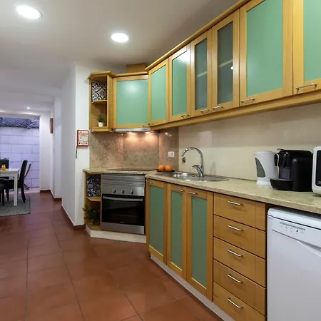 Comfortable Flat Near Marques De Pombal Apartment *
