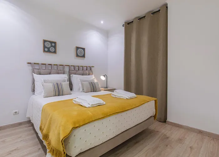 Comfortable Flat Near Marques De Pombal Апартаменти Лісабон