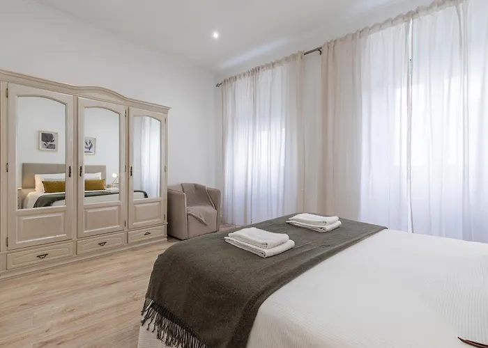 Comfortable Flat Near Marques De Pombal * Lisboa